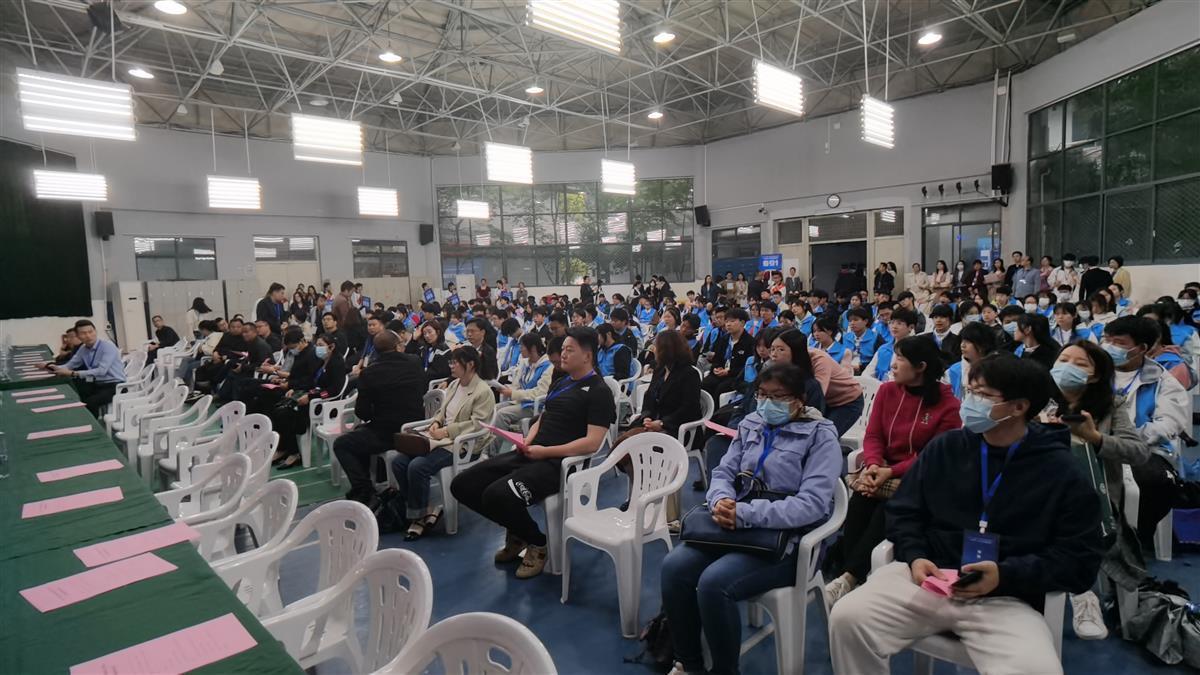 开云体育 kaiyun.com 官网入口湖北省中职生电子商务技能对决 武汉市财贸学校揽下两组“头奖”(图2) 开云体育 kaiyun.com 官网入口湖北省中职生电子商务技能对决 武汉市财贸学校揽下两组“头奖”(图2)