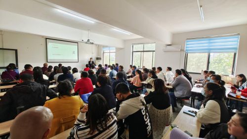 京东新乡基地联合新乡市牧野区开展电子商务专题讲座开云 开云体育平台(图3)