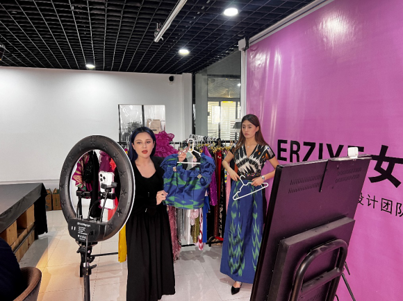 全力发Kaiyun 开云展电子商务为传统企业转型赋能为乡村振兴增添助力(图2)