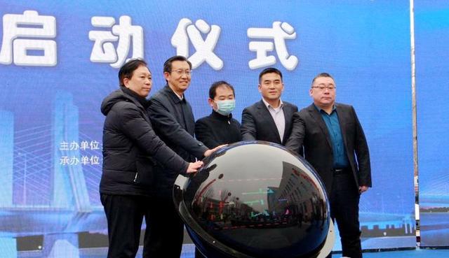 河南沈丘县大力发开云体育 开云平台展跨境电子商务 落地产业园打造外贸新高地(图2)
