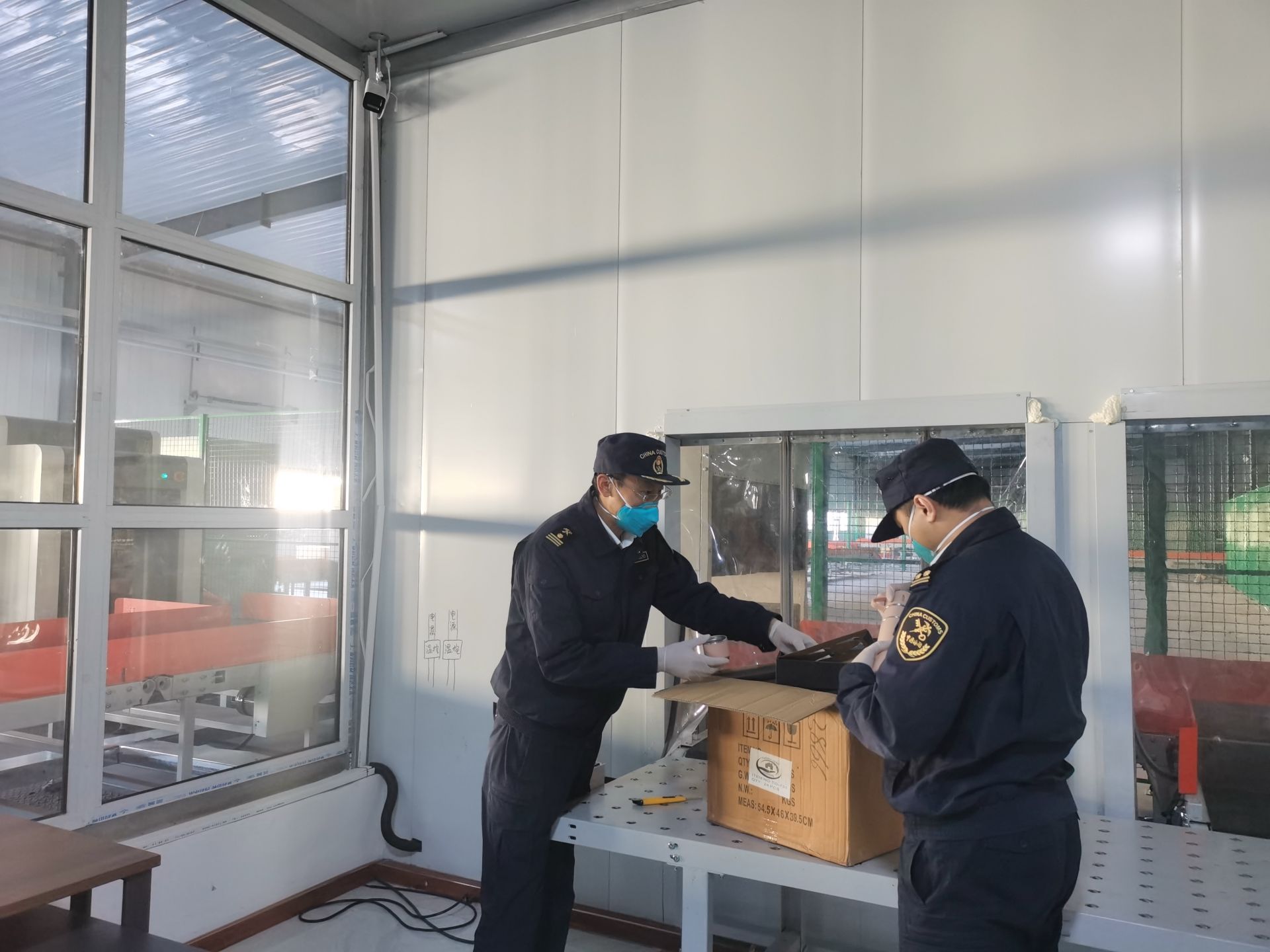 内蒙古Kaiyun 开云首家跨境电商企业入驻中白工业园区(图2)
