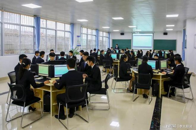 开云体育 Kaiyun.com 官网入口2021年10大热门专业排行人工智能荣登榜首计算机类专业抢手(图6)