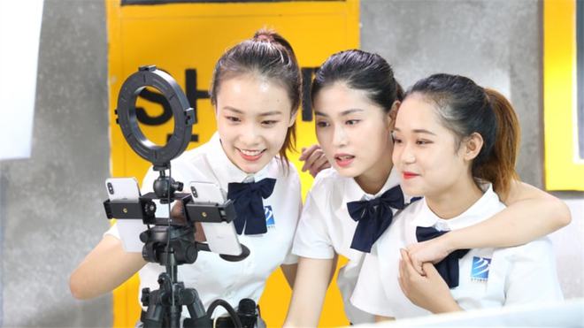 初高中女生学什么专业好？女生最吃香的热开云 开云体育平台门专业推荐！(图5)