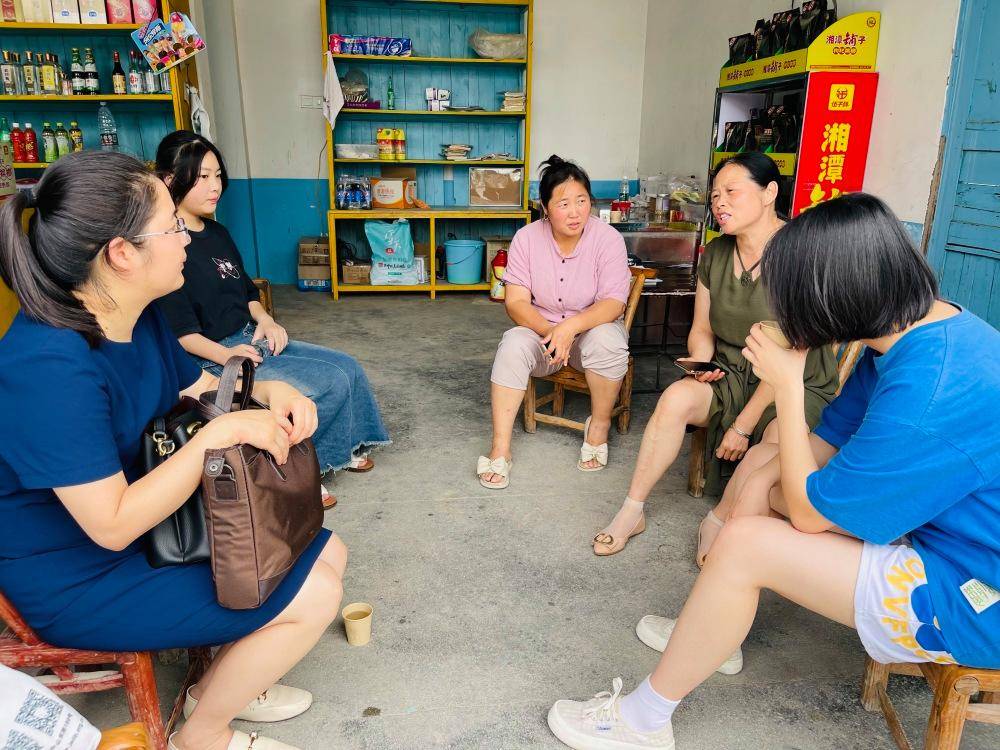 如何填志愿？长沙图书馆走进乡镇开展高考信息咨询服Kaiyun 开云务(图3)