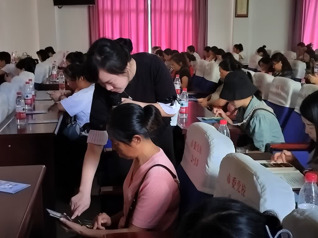 开云体育 Kaiyun.com 官网入口电商培训 为峨眉农村妇女赋能(图2)