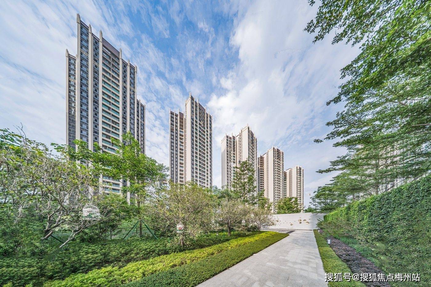 佛山中国铁建领秀公馆售楼处营销中开云体育 开云官网心首页网站（中国铁建领秀公馆售楼处）(图2)