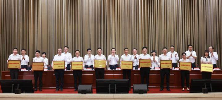 荣获“重庆市渝Kaiyun 开云北区优秀民营企业”称号(图2)