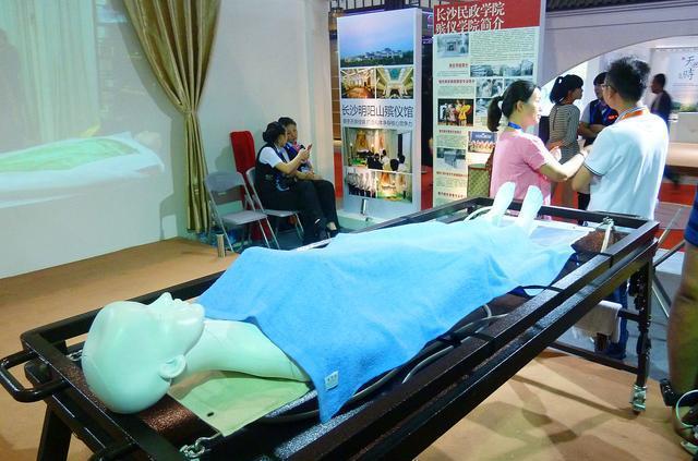 开云体育 开云官网适合女生的10类专科专业稳定就业好女生优先(图9)