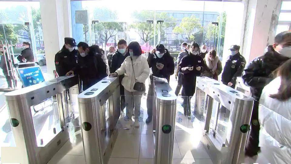 【1000家企业10万个岗位】一招聘会来了 一线工人需求高开云体育 Kaiyun.com 官网入口(图9)