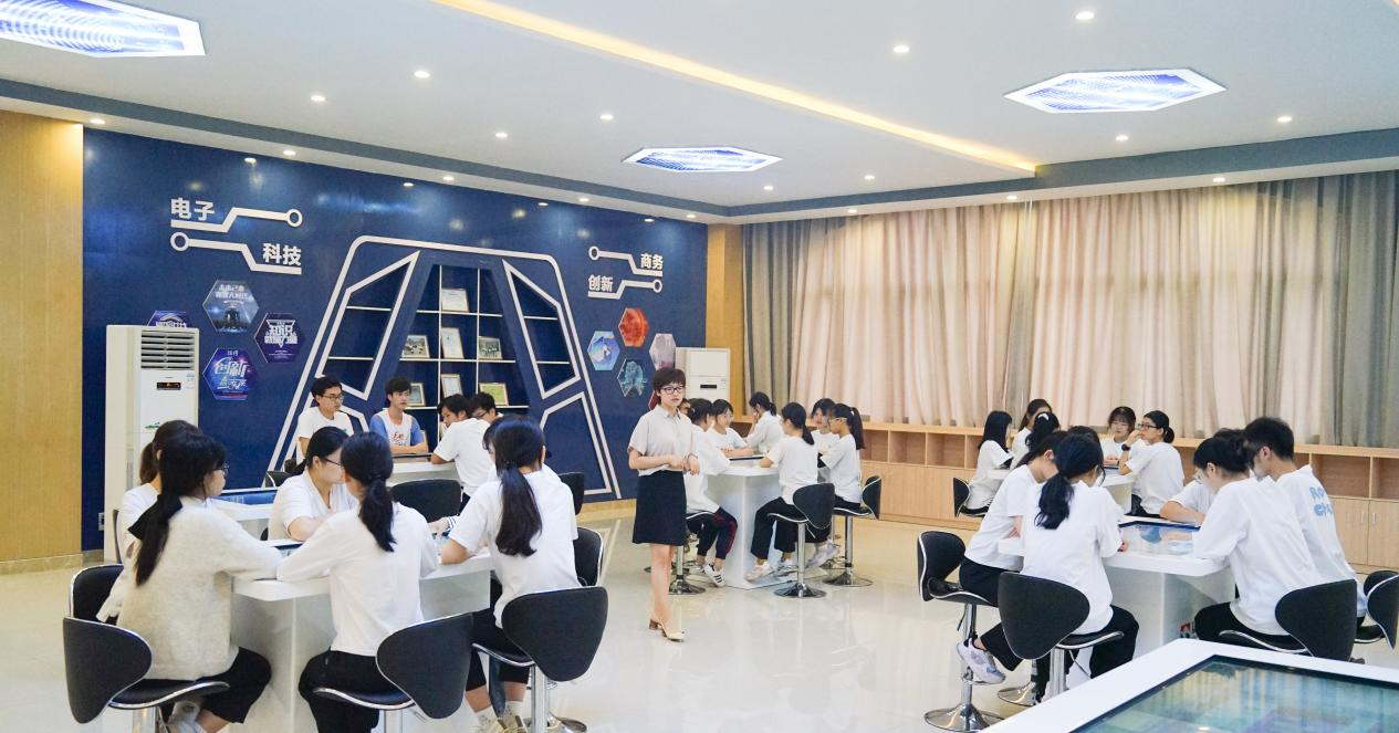 湛江科技学院：敢闯敢创建设创新创业型大学开云体育 开云平台(图4)