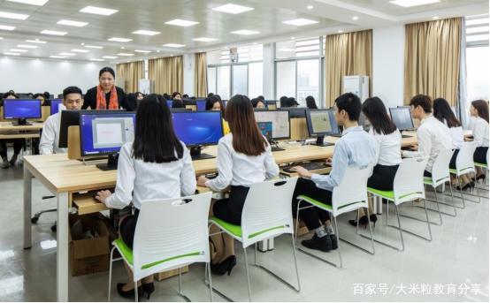 开云体育 开云官网看似“钱途”很好其实已“走下坡路”的专业家庭条件一般慎报(图4)