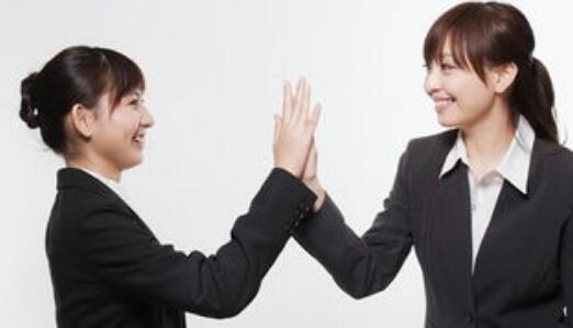 中山达内透露女Kaiyun 开云生最容易就业的这5个专业有没有你学的？(图2)