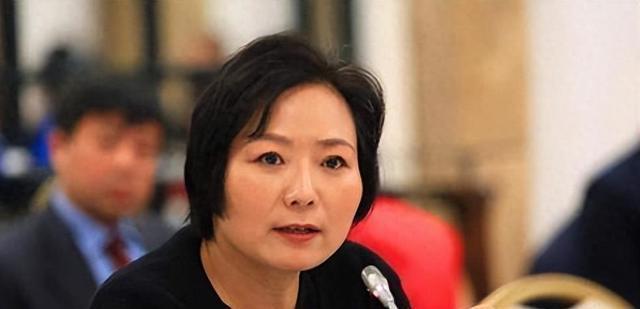 Kaiyun 开云我国最有钱的女房东一月收租2个亿分前夫200亿给女儿500亿(图10)
