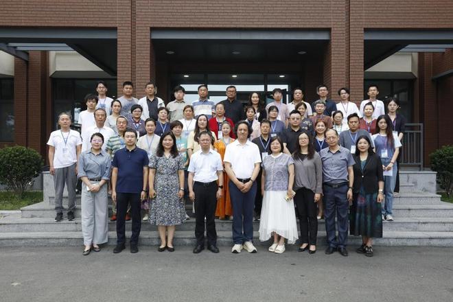 开云 开云体育平台天津大学京津冀三地传统技艺类非遗产品设计和品牌营销培训班开班(图4)
